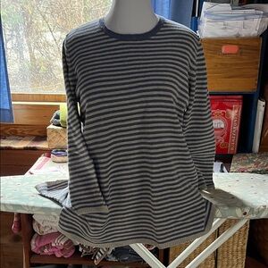 Striped Crewneck Long-Sleeve Shirt - Blue & Gray